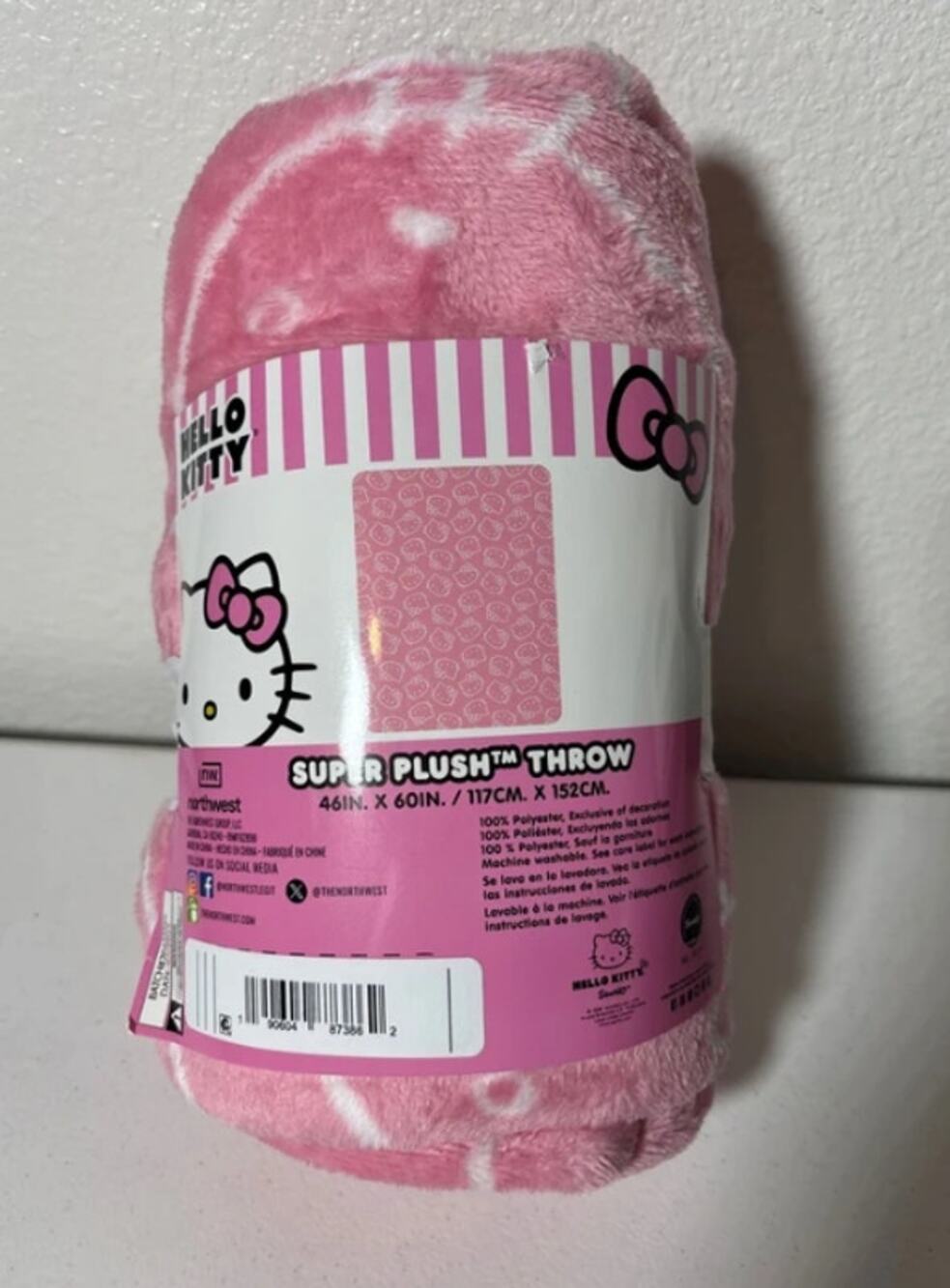 Hello Kitty NEW Pink Super Plush Throw Blanket Character Faces 46" x 60" Sanrio